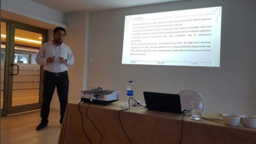 Bölümümüz Araş.Gör. Erhan Kurt, Yenilikçi Teknolojiler Konferansı'nda Çalışmasını Sundu