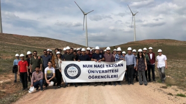Öğrencilerimiz, Kırşehir Geycek Rüzgar Enerji Santrali'ne (RES) Düzenlenen Teknik Geziye Katıldılar